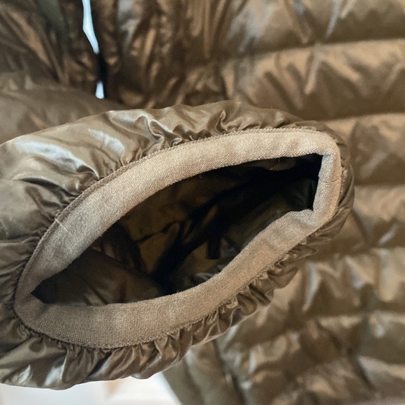 Pure Down Packable army green Coat - Picture 3 of 10